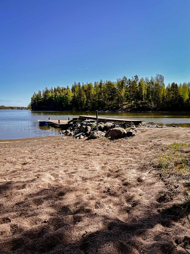 Kesäinen ranta